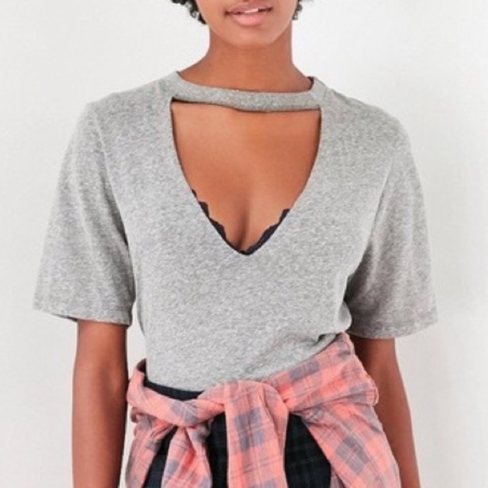 Urban Outfitters Cut Out Top - Picture 1 of 4